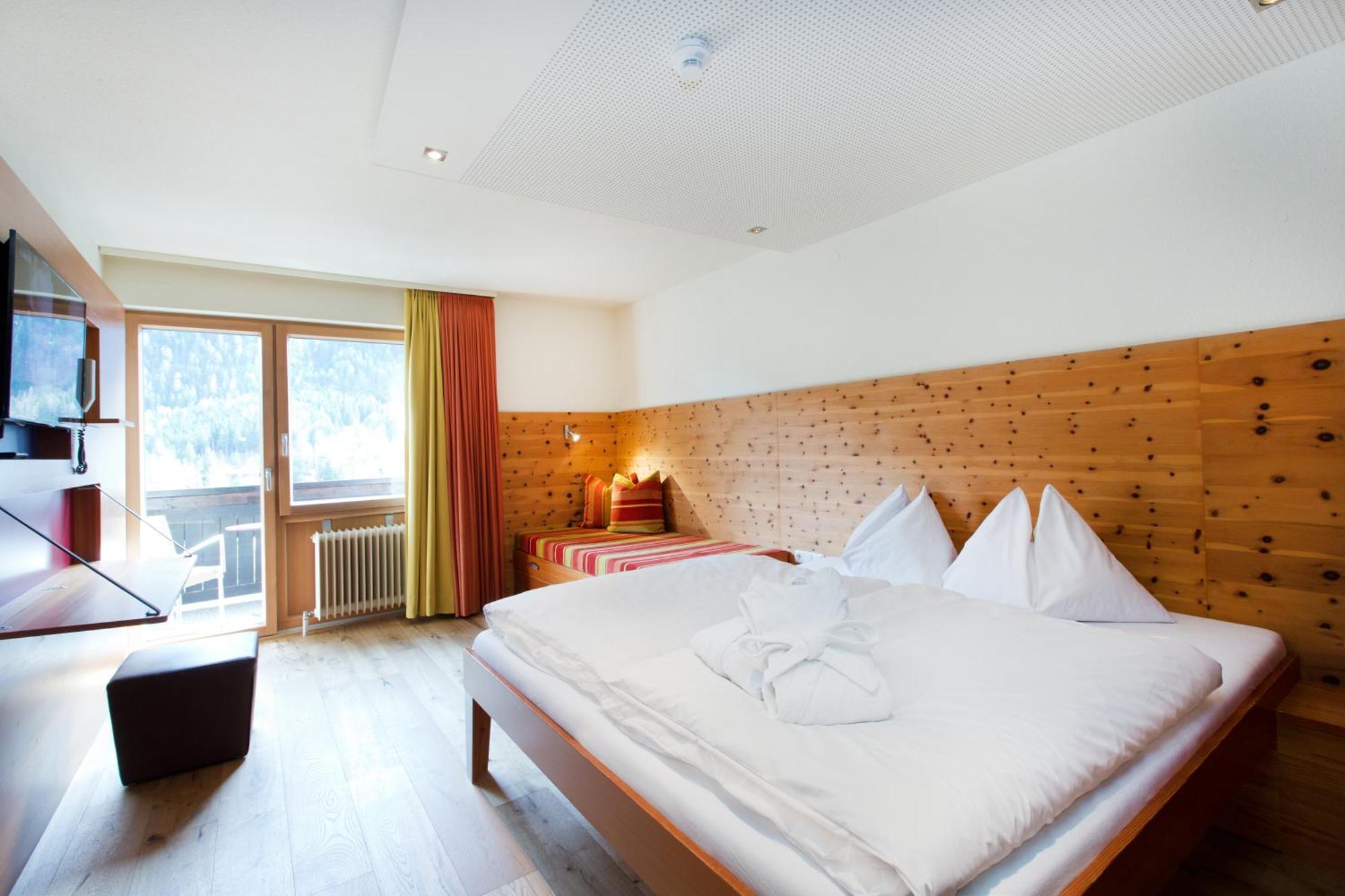 Lagant Hotel 4*