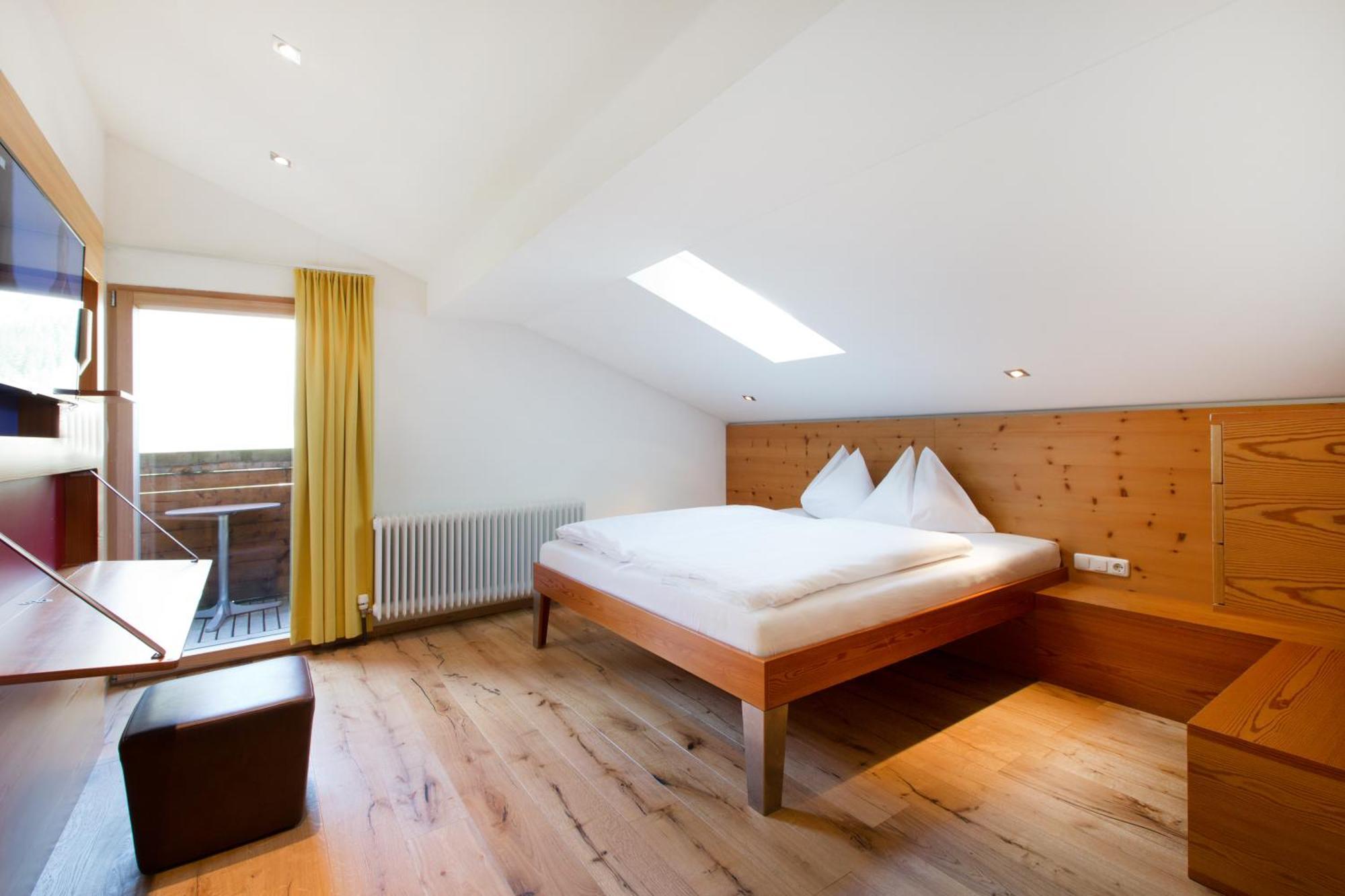 Hotel Lagant 4*