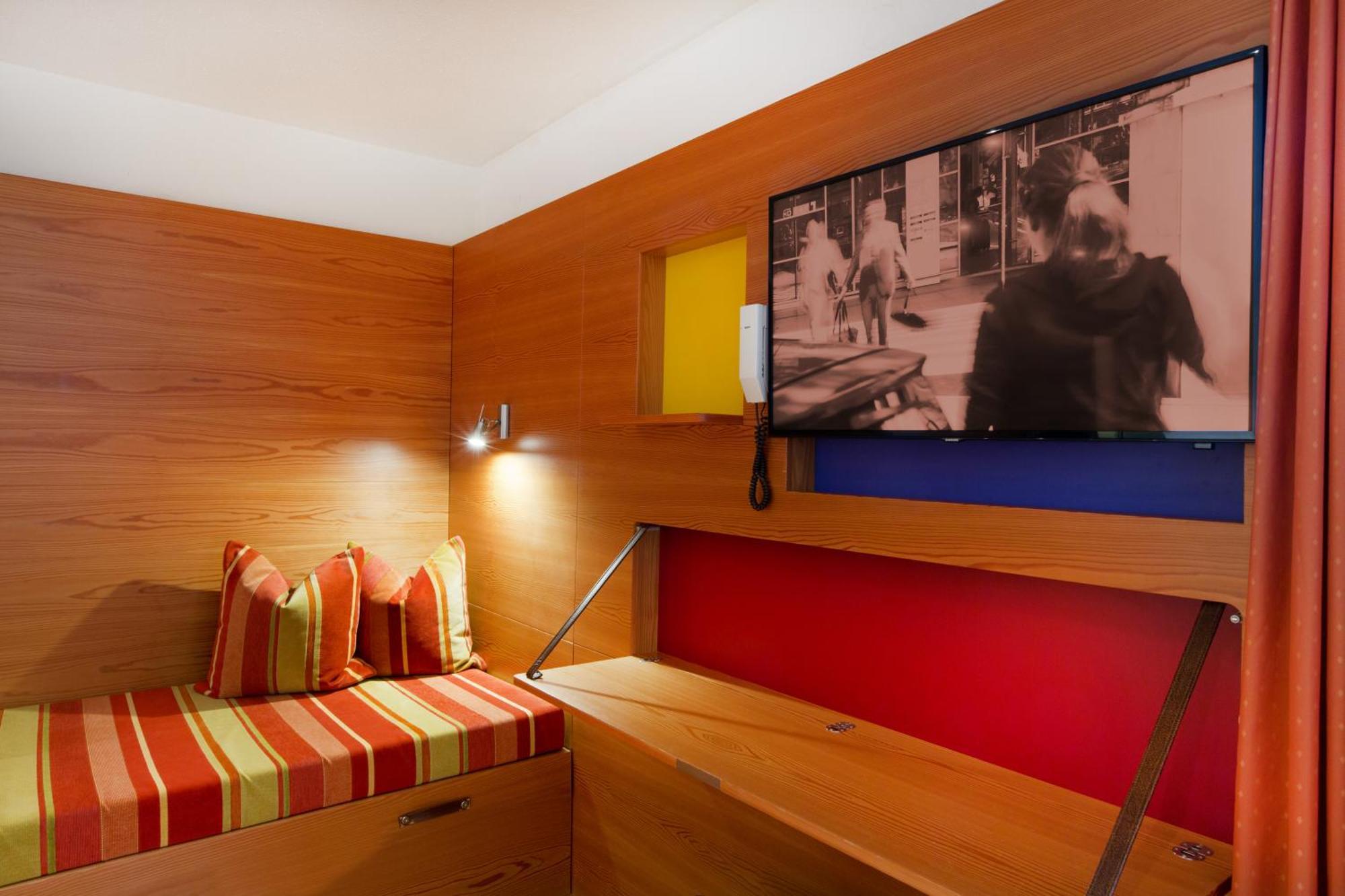 Lagant Hotel 4*