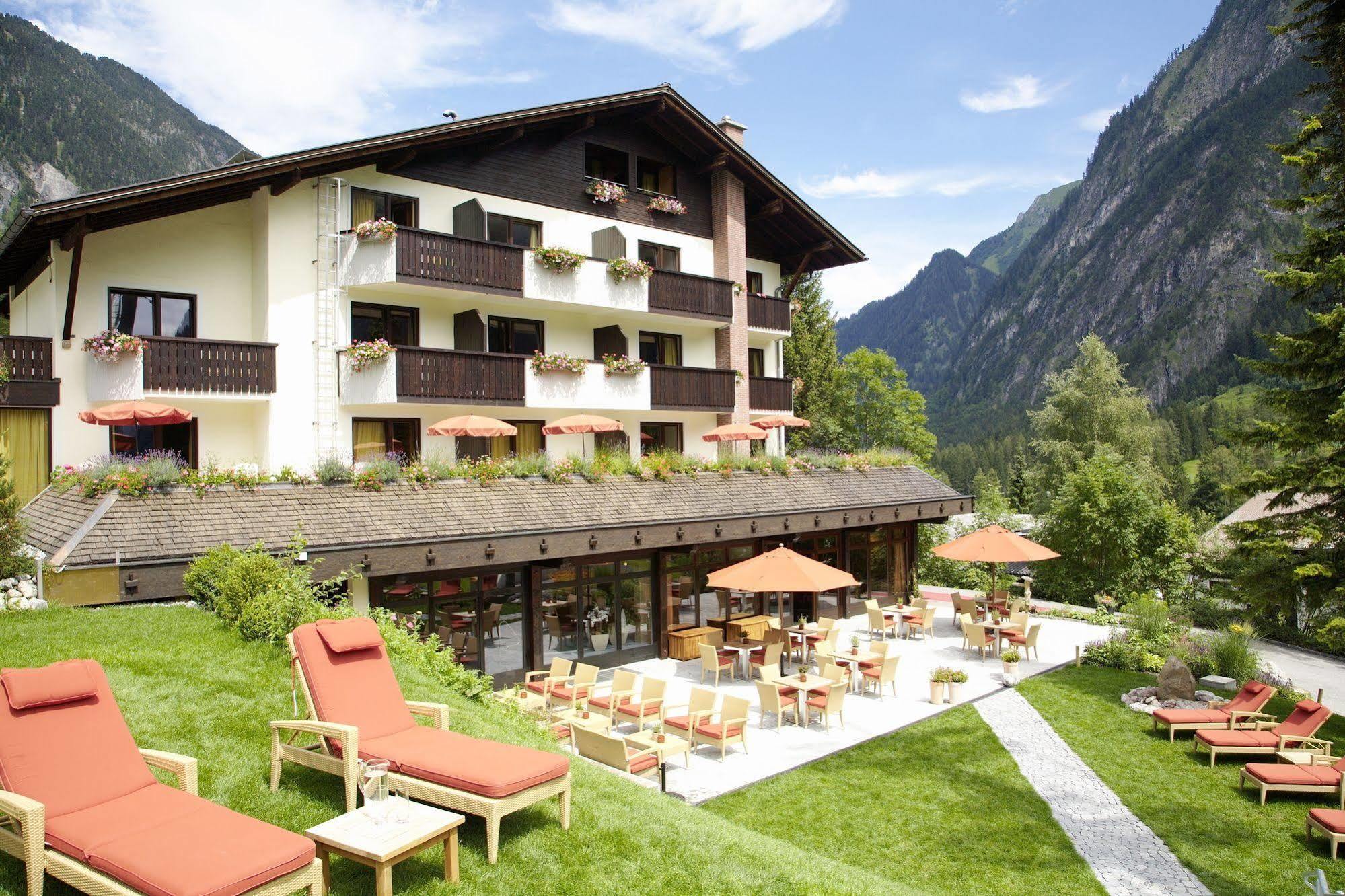 Hotel Lagant 4*